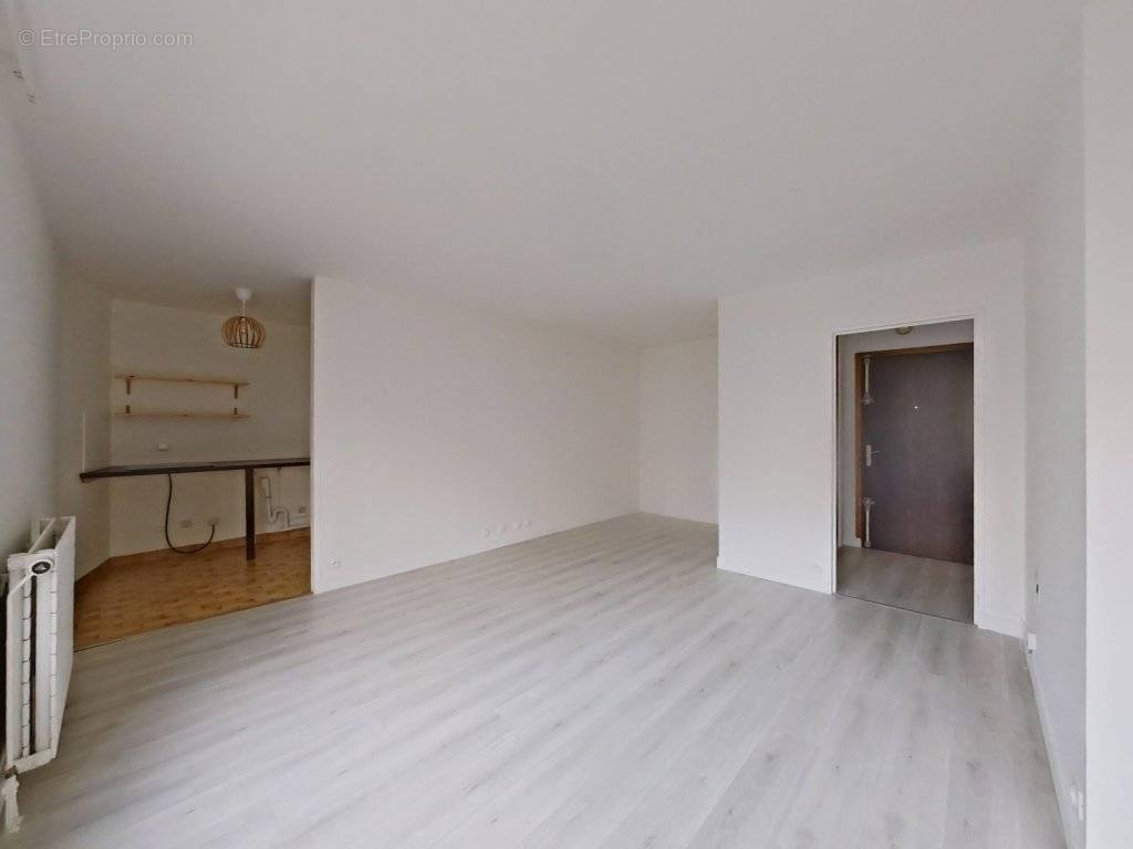 Appartement à PARIS-19E