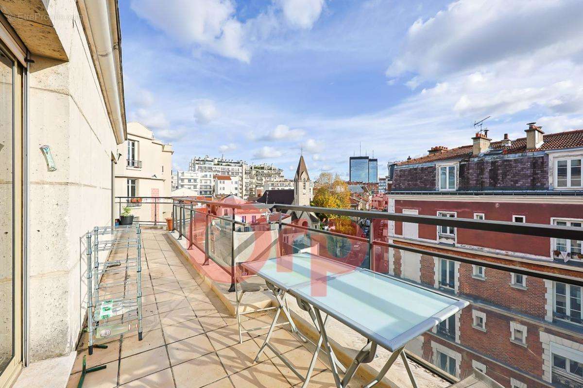 Appartement à PARIS-20E