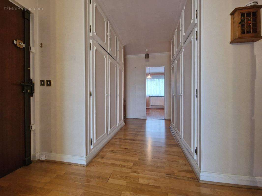 Appartement à VAIRES-SUR-MARNE