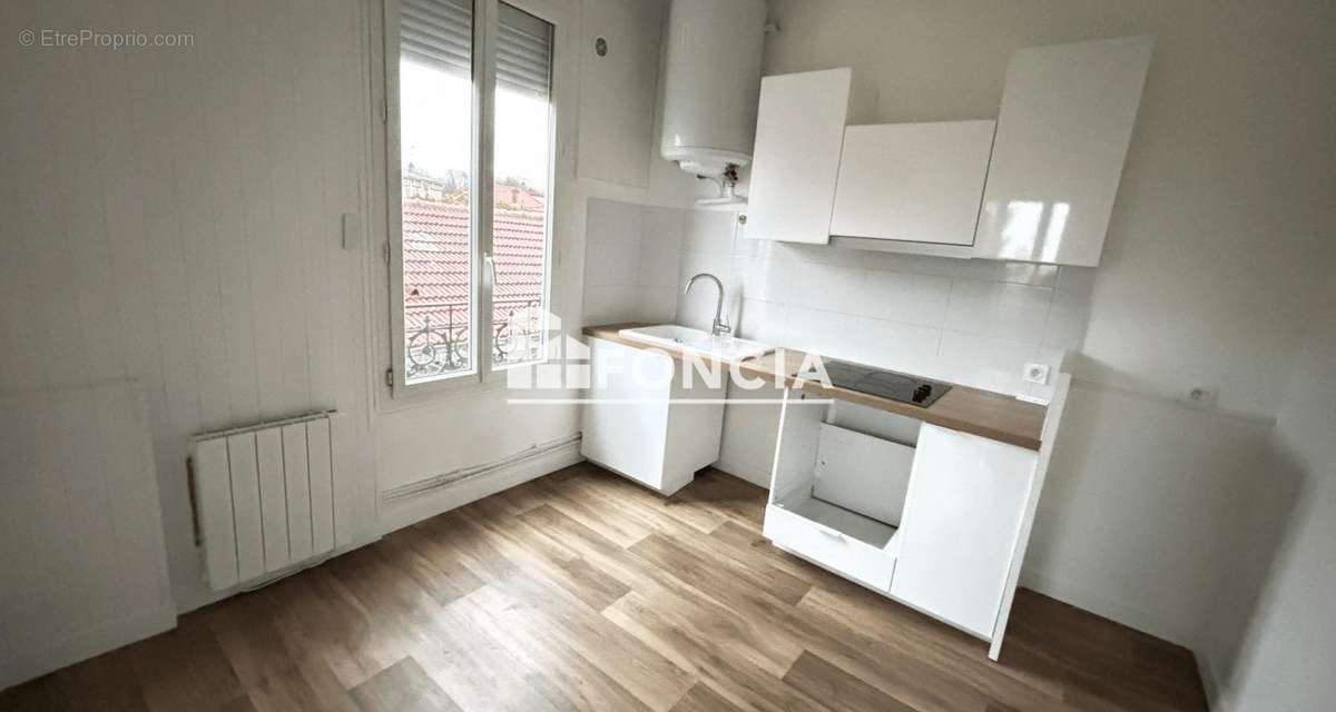 Appartement à FONTENAY-SOUS-BOIS