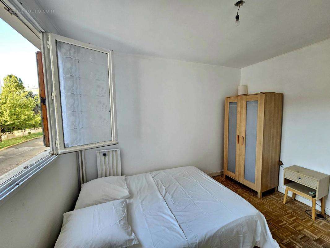 Appartement à EPINAY-SUR-SEINE