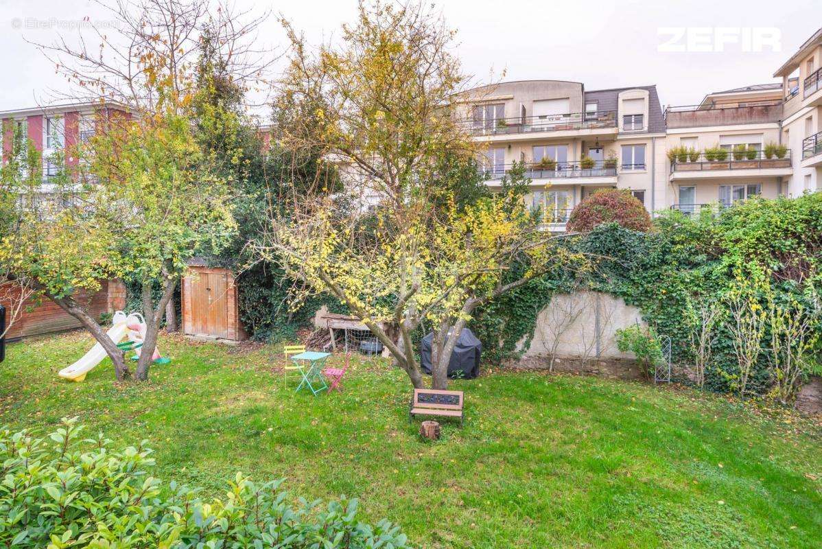 Appartement à LE CHESNAY