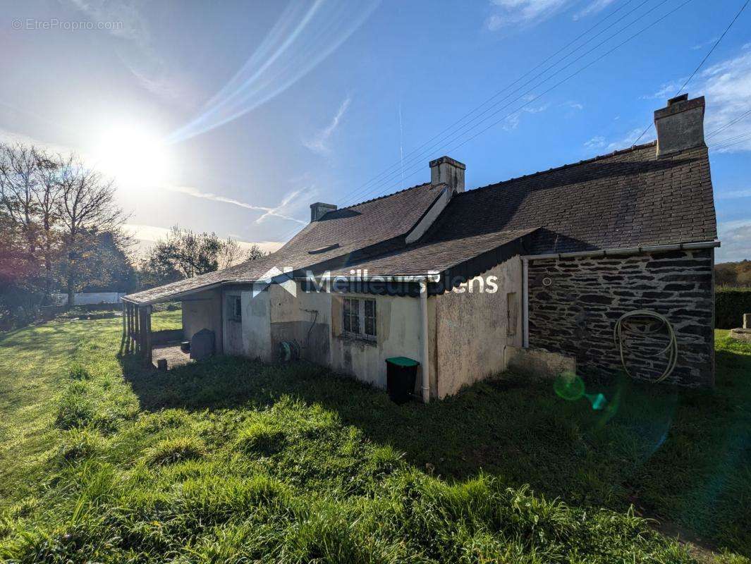 Maison à PLOUDIRY