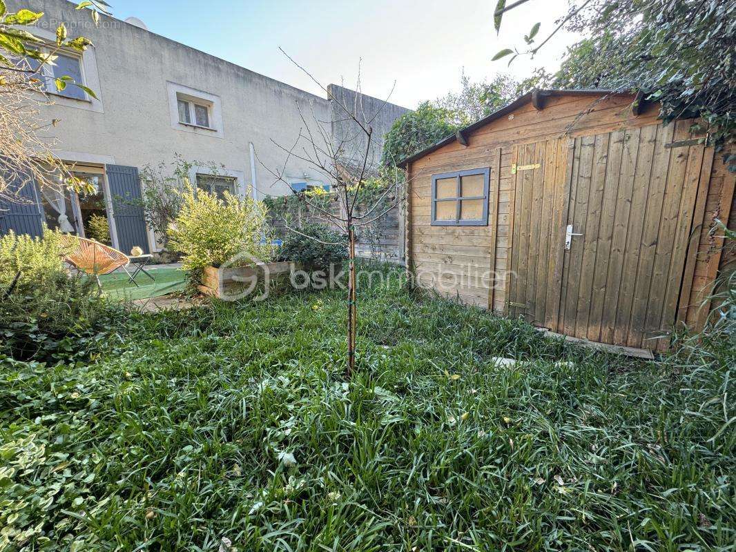 Appartement à ROCHEFORT-DU-GARD