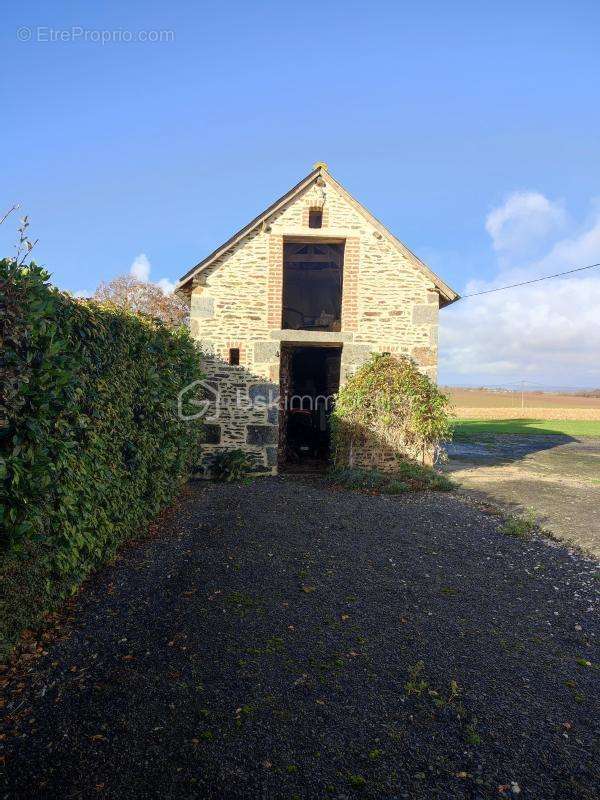 Maison à MAGNY-LE-DESERT