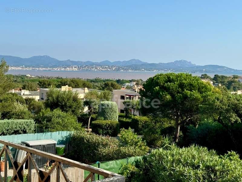 Appartement à FREJUS