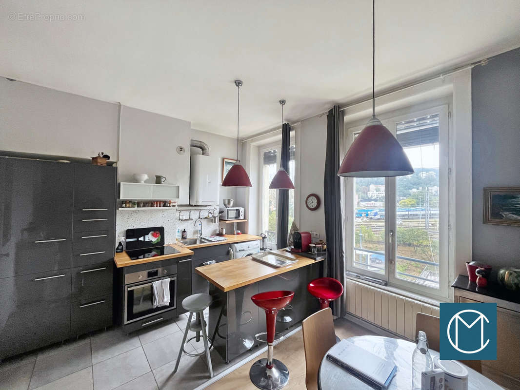 Appartement à LYON-9E