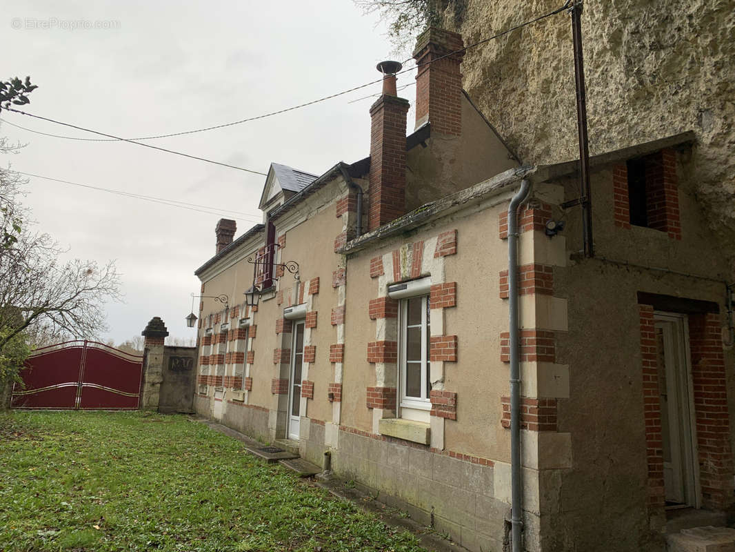 Maison à CHARGE