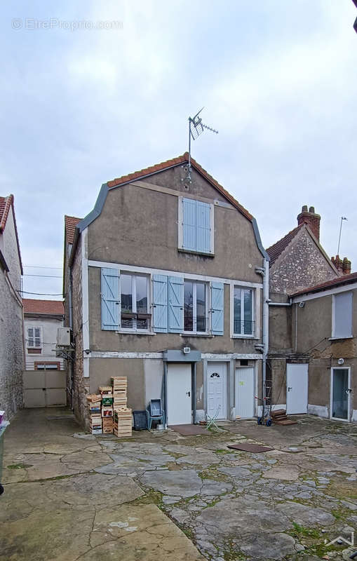 Appartement à BONNIERES-SUR-SEINE