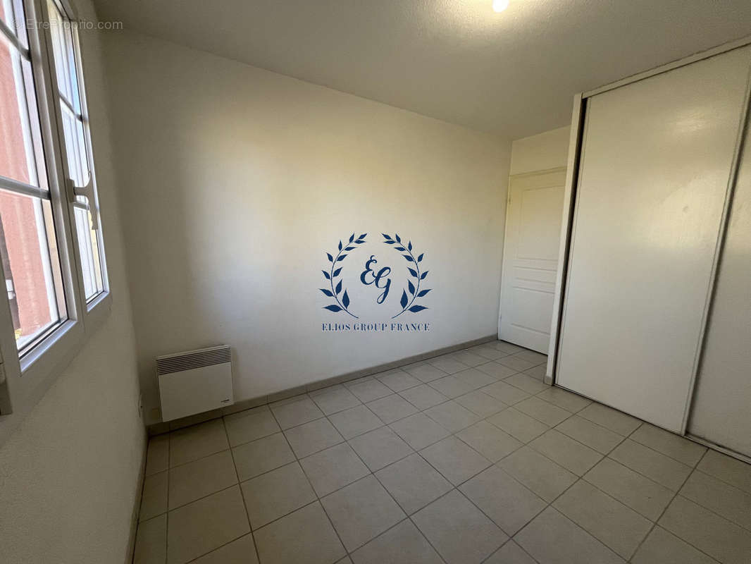 Appartement à ROUGIERS