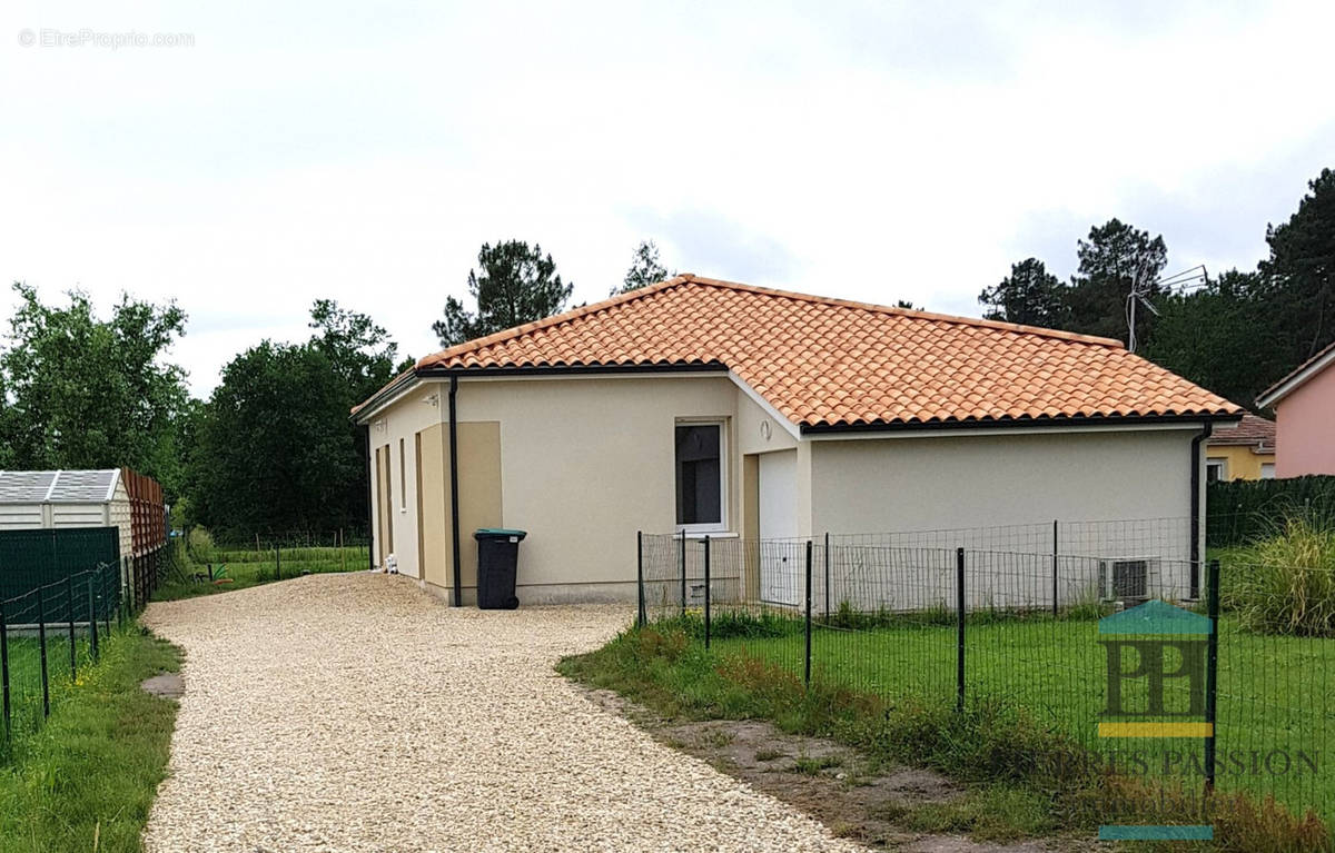 Maison à SAINT-SELVE