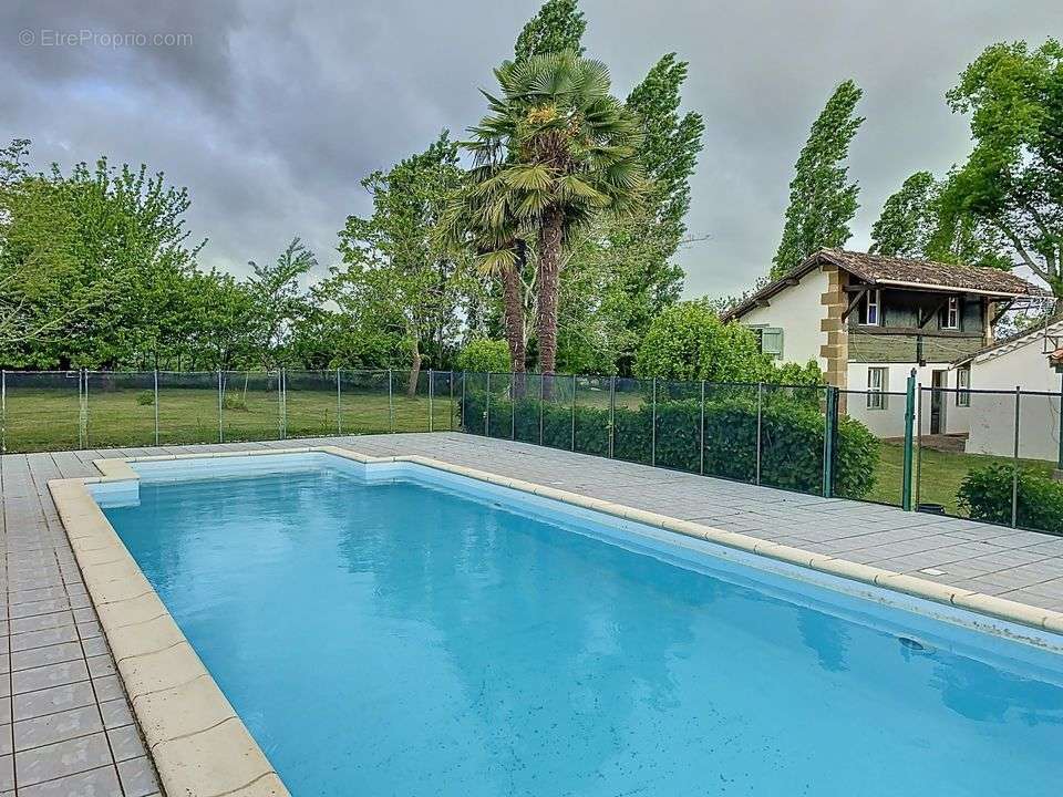 #maison #gers #piscine #dépendance #gîtes - Maison à NOGARO