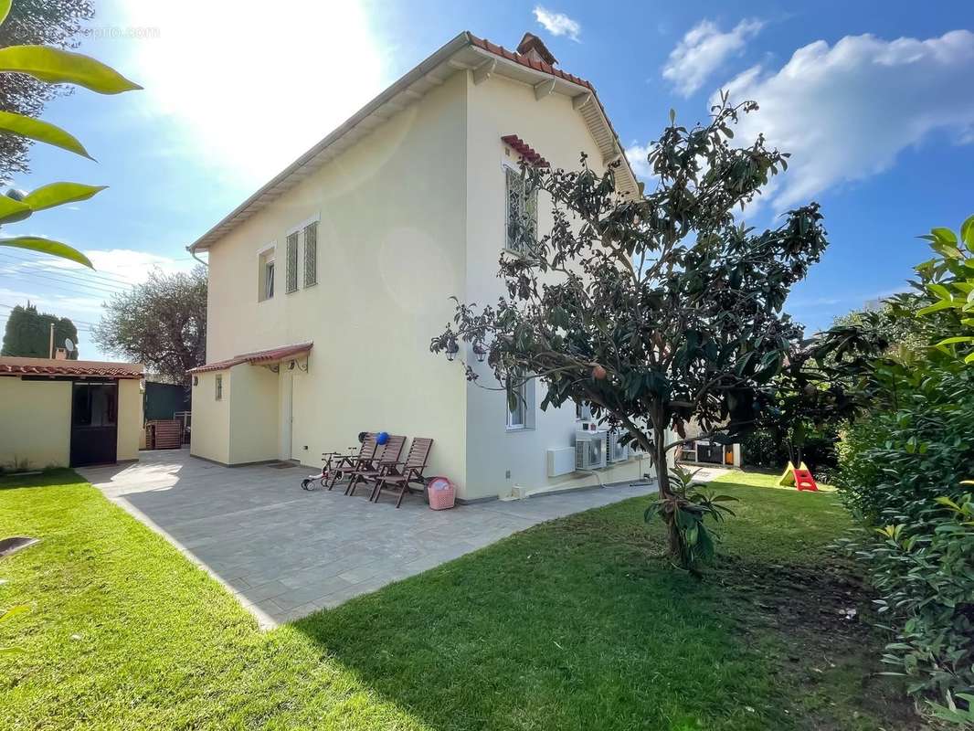 Maison à CAGNES-SUR-MER