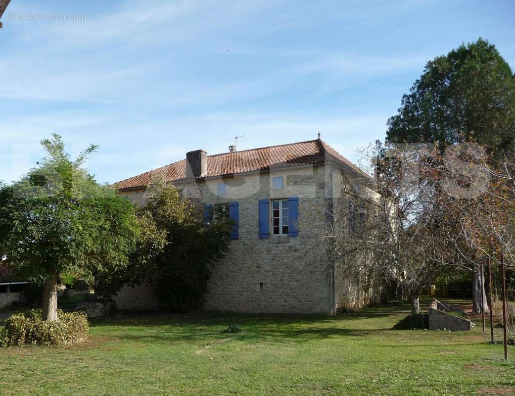 2 - Maison à TOUZAC