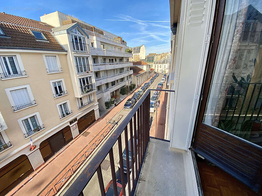 Appartement à LEVALLOIS-PERRET