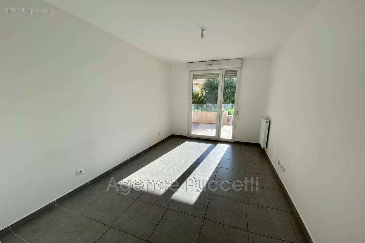 Appartement à VENCE