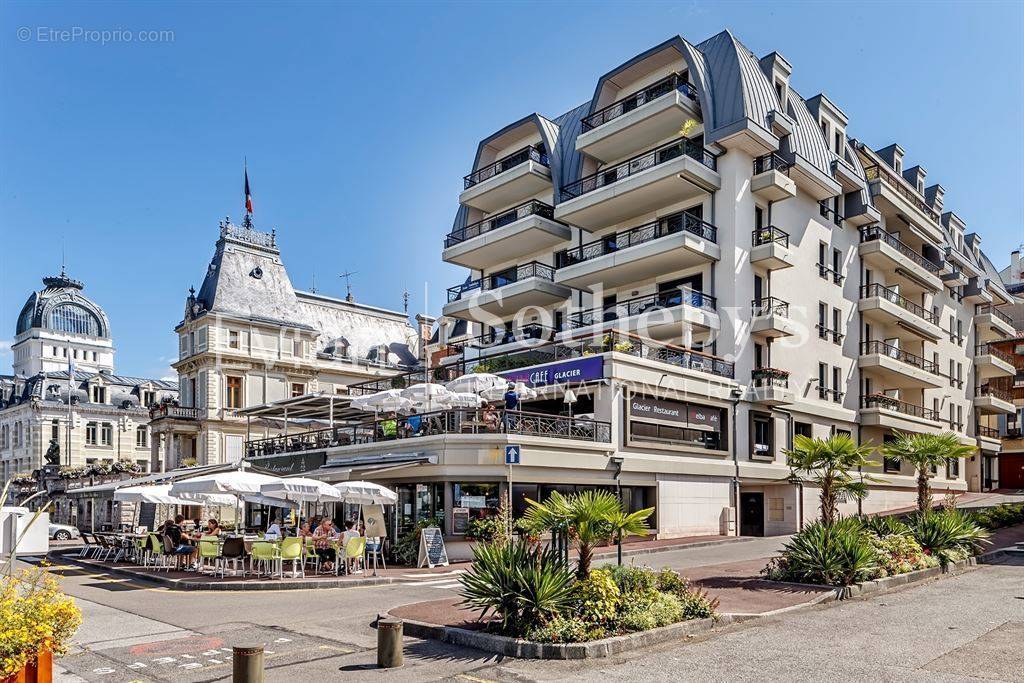 Appartement à EVIAN-LES-BAINS