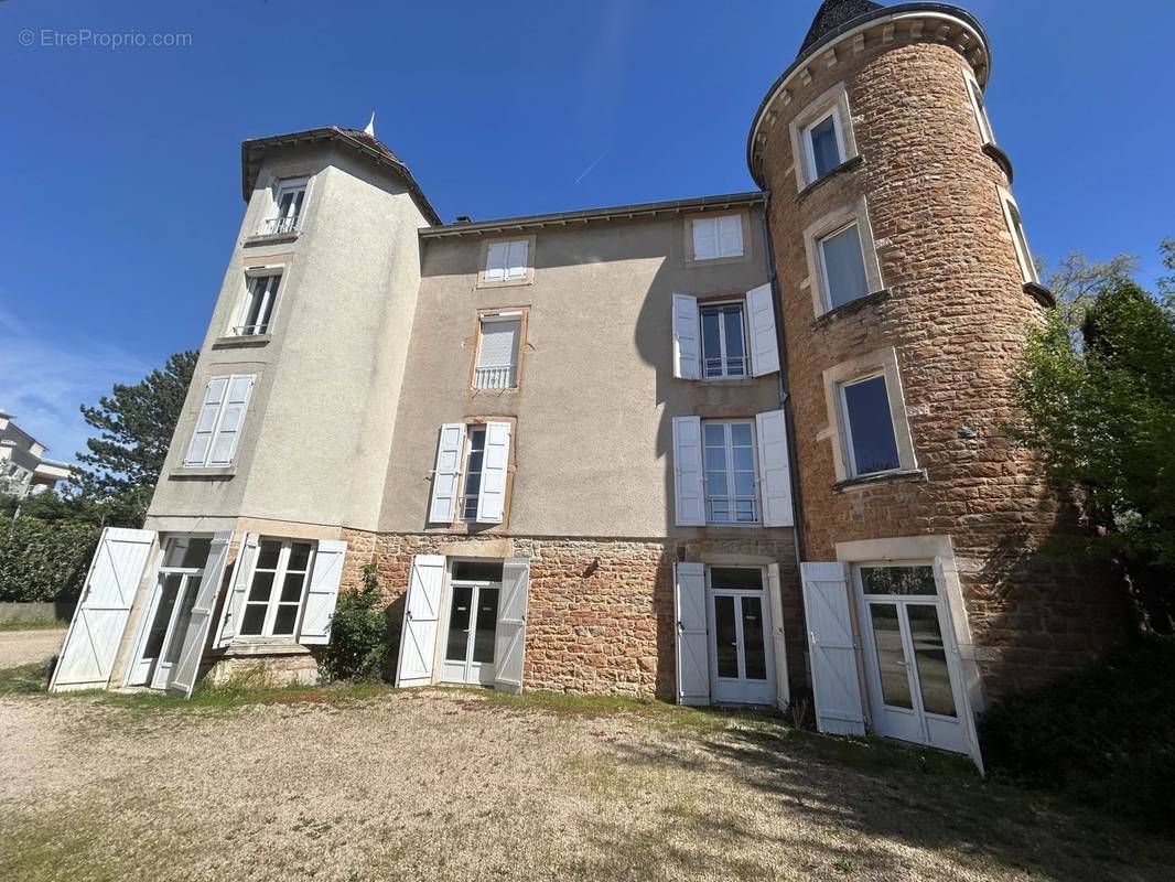 Appartement à CHARNAY-LES-MACON