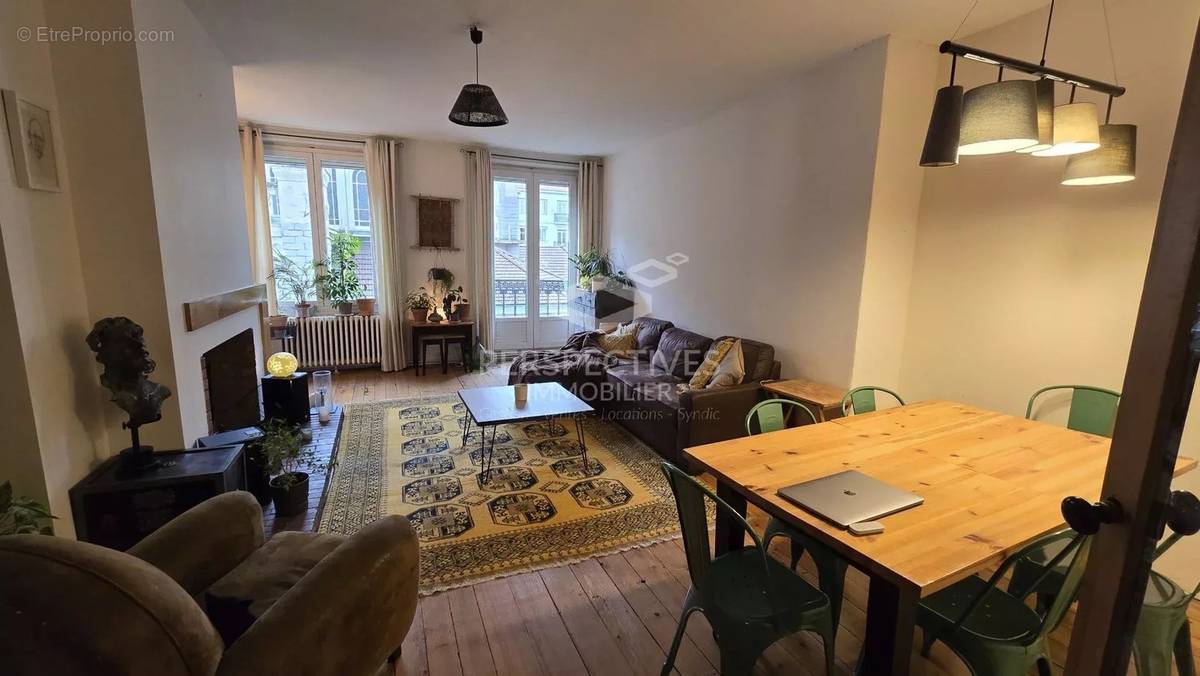 Appartement à SAINT-ETIENNE