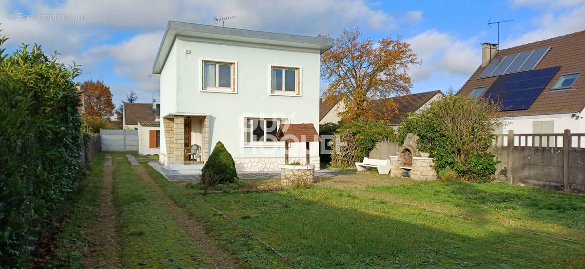 Maison à AUBERGENVILLE