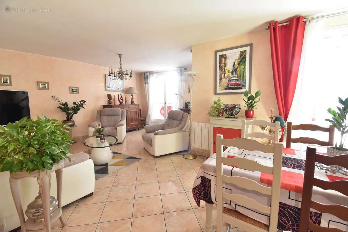 Appartement à MONTLUEL