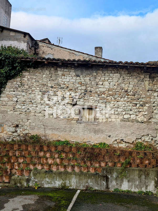 Maison à PONT-DU-CHATEAU