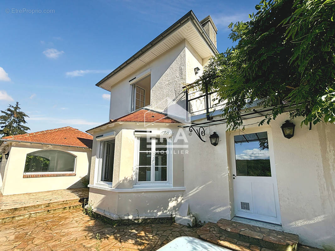 Maison à JOUARS-PONTCHARTRAIN