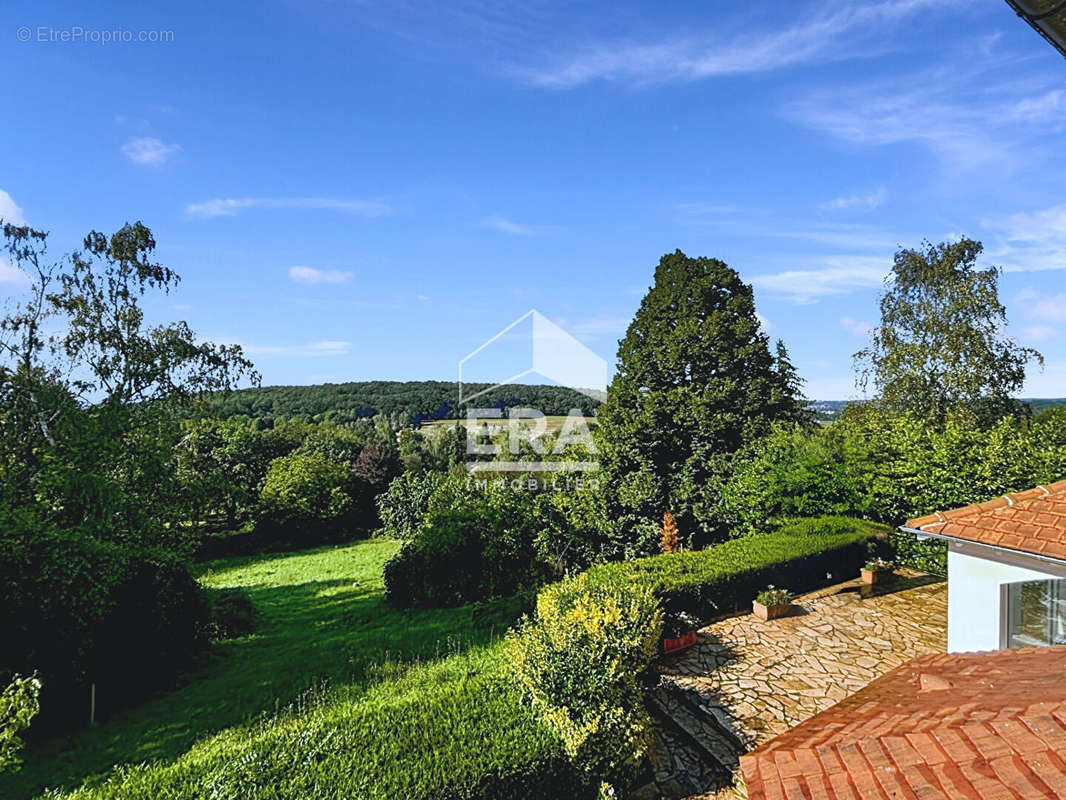 Maison à MONTFORT-L&#039;AMAURY