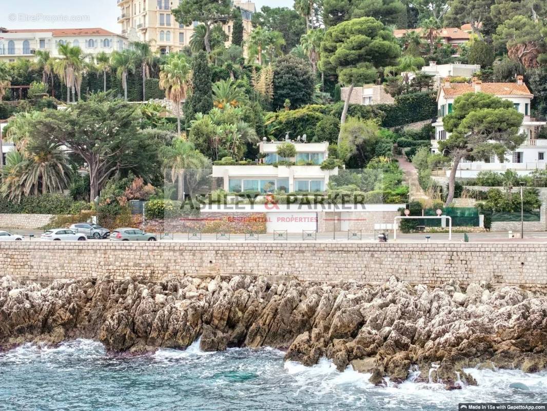 Maison à ROQUEBRUNE-CAP-MARTIN