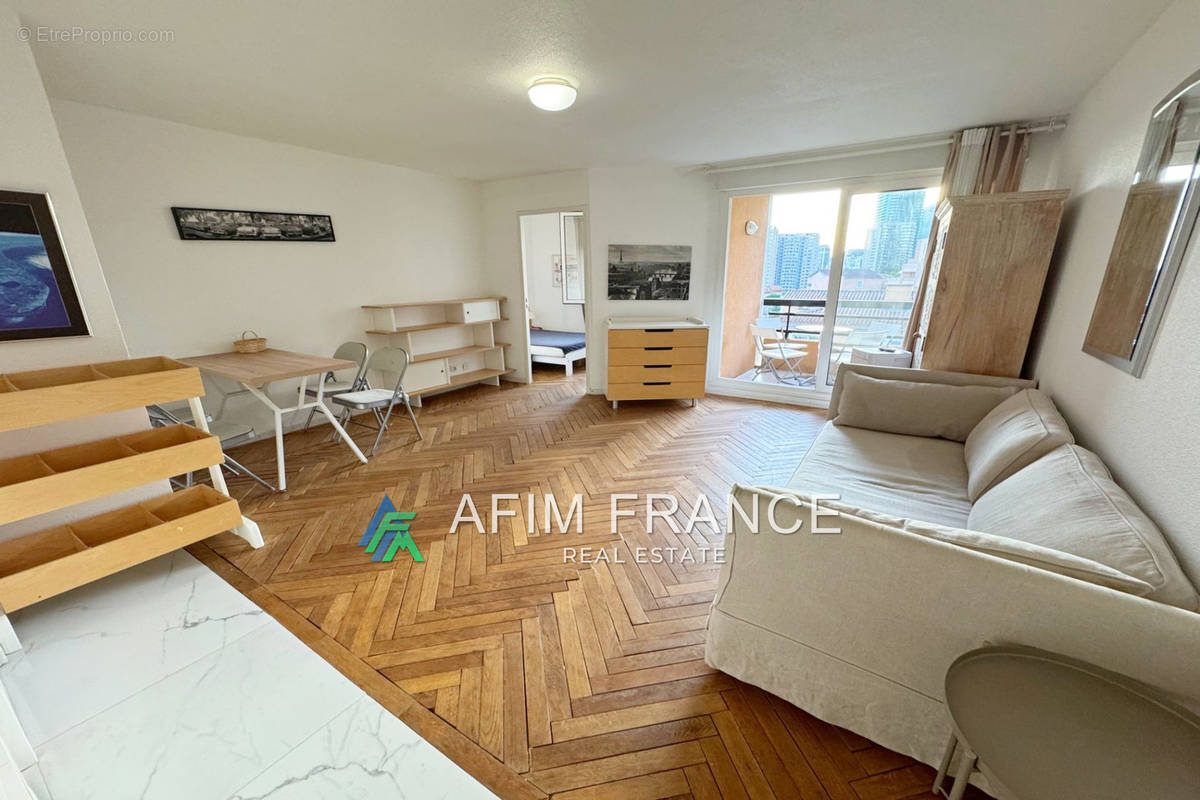 Appartement à BEAUSOLEIL