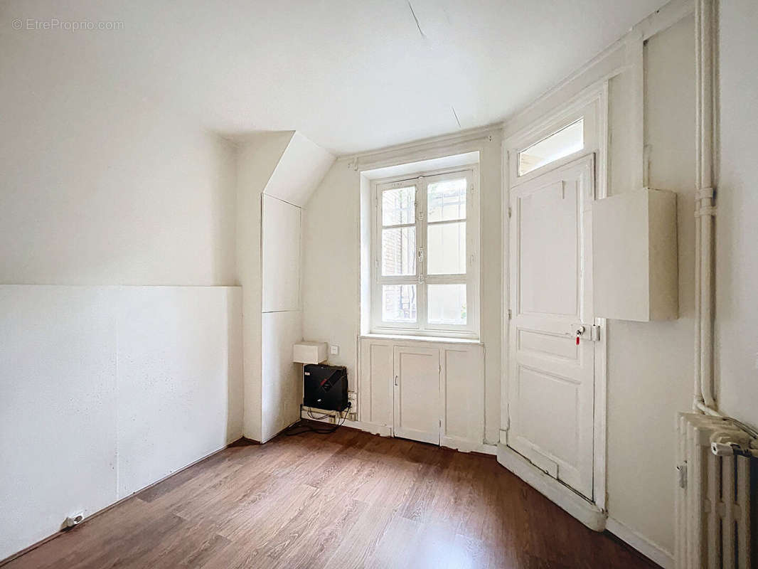 Appartement à ISSY-LES-MOULINEAUX