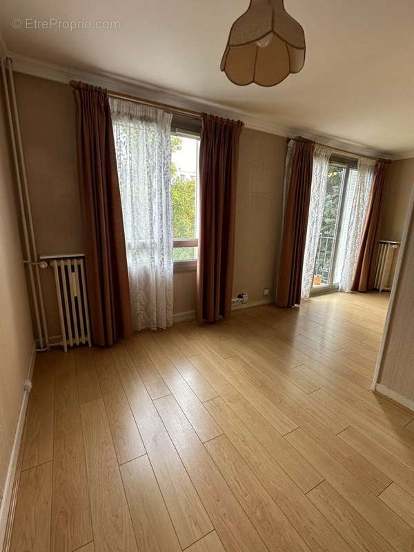 Appartement à RUEIL-MALMAISON