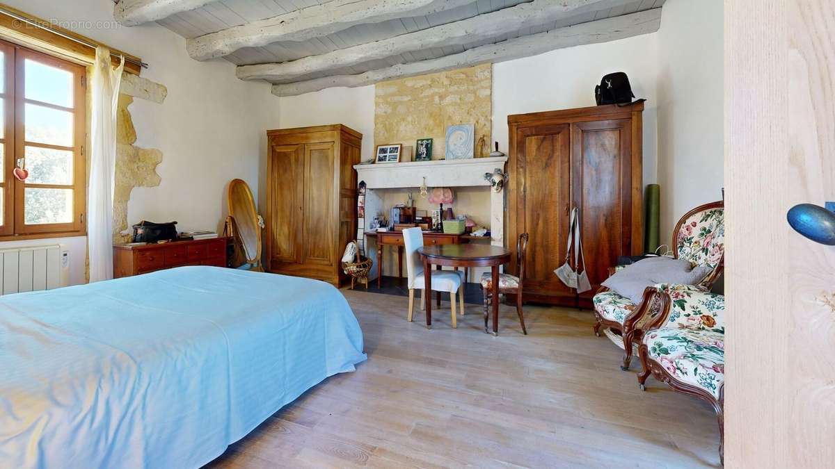 Chambre parentale maison principale - Maison à SAINT-CYPRIEN