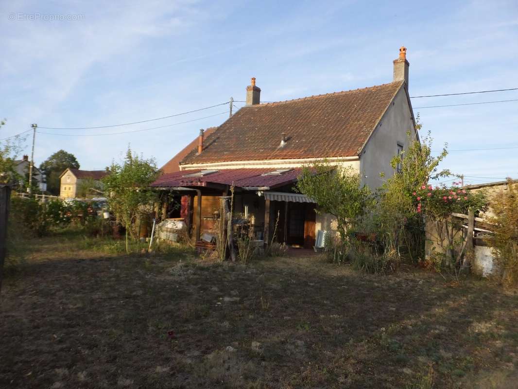 Maison à LE BRETHON