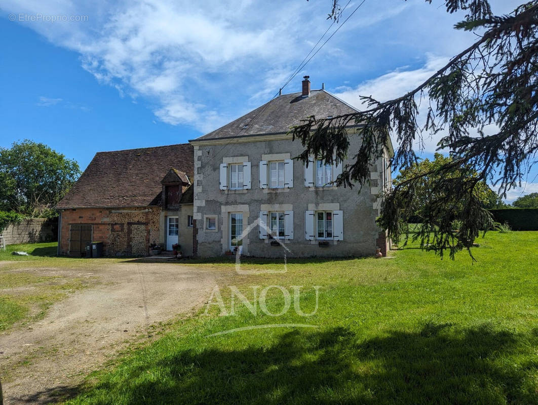 Maison à LUIGNY