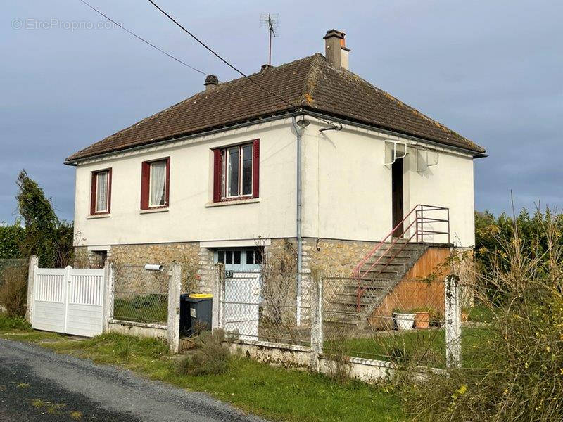 Maison à CHAPELLE-GUILLAUME