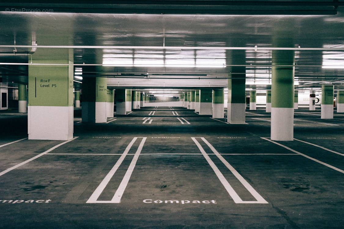 Parking à PUTEAUX