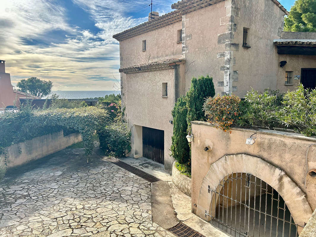 Maison à CARRY-LE-ROUET