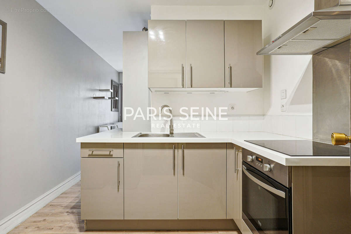 Appartement à PARIS-6E