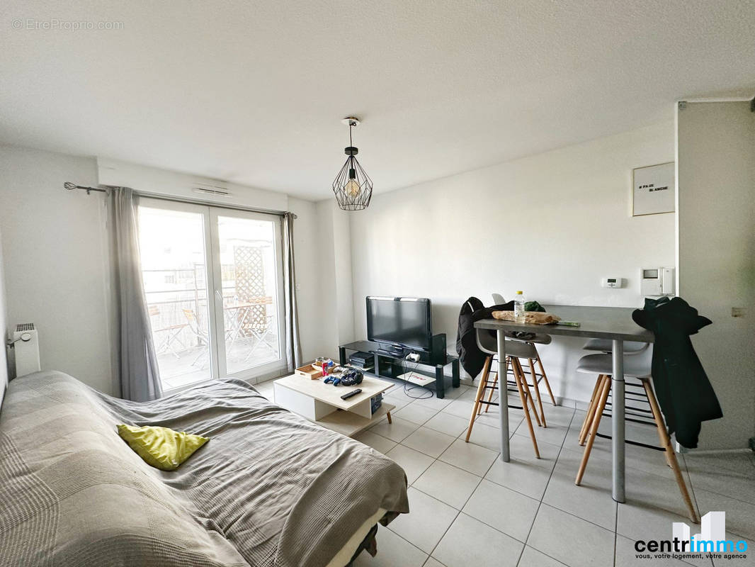 Montpellier Ouest La Martelle vente appartement F2 Centrimmo séjour  - Appartement à MONTPELLIER