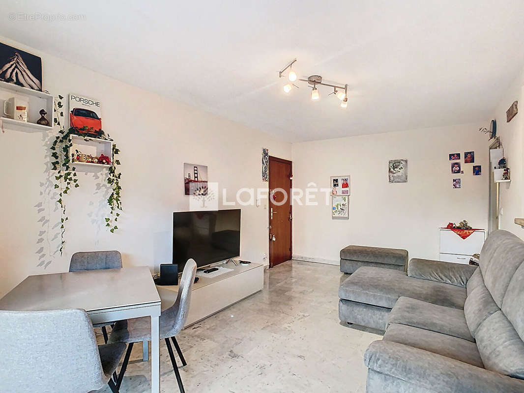 Appartement à MENTON