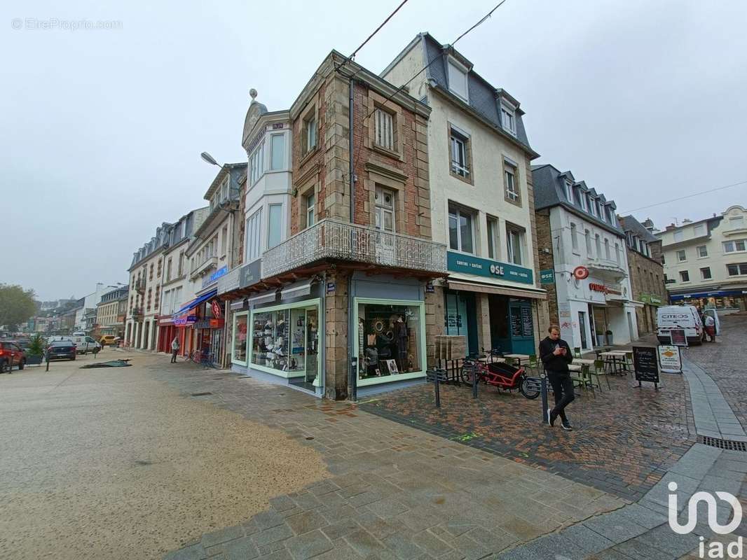 Photo 2 - Commerce à LANNION