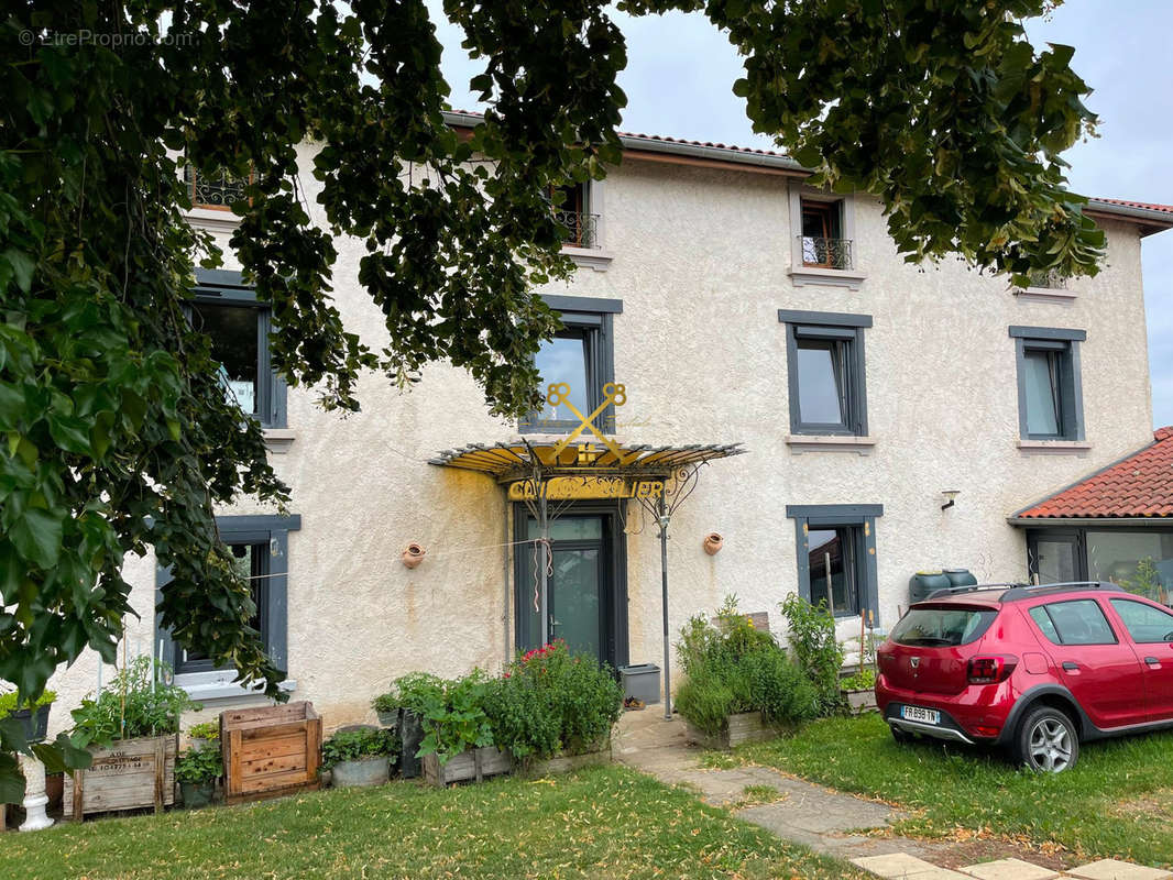 Maison à RIVAS