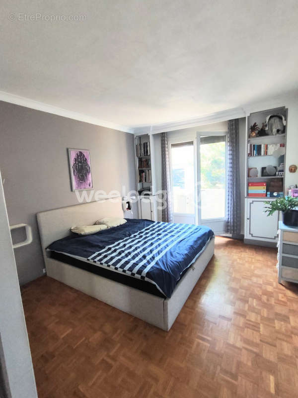 Appartement à NANTERRE