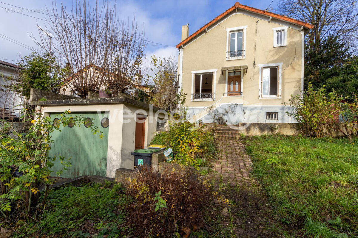 Maison à MONTIGNY-LES-CORMEILLES