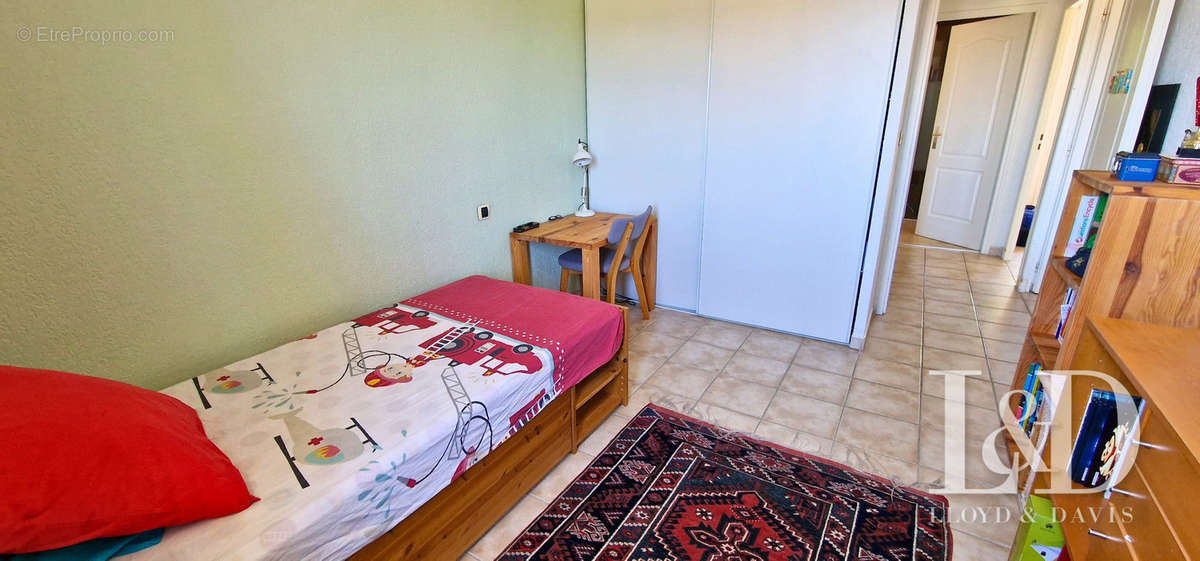 Chambre enfants - Appartement à VENELLES