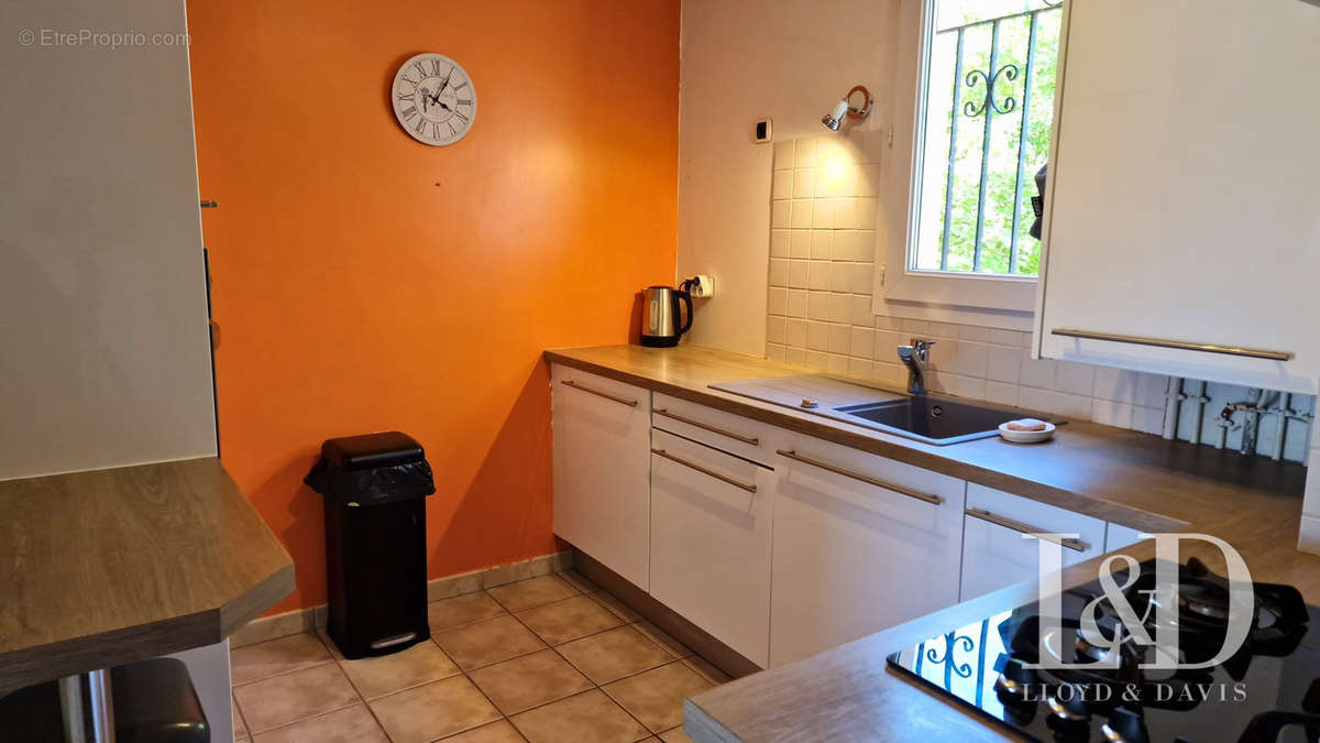 Cuisine - Appartement à VENELLES