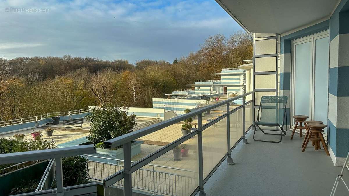 Appartement à MONT-SAINT-AIGNAN