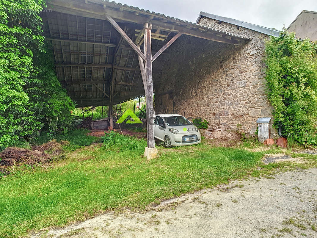 Maison à GOUZON