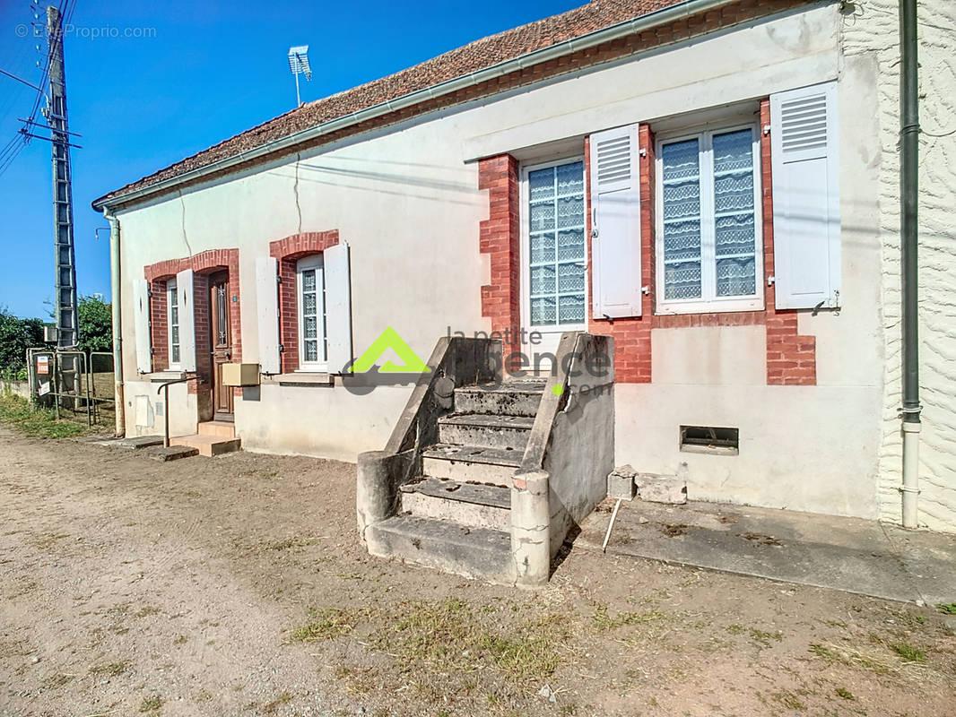 Maison à GOUZON